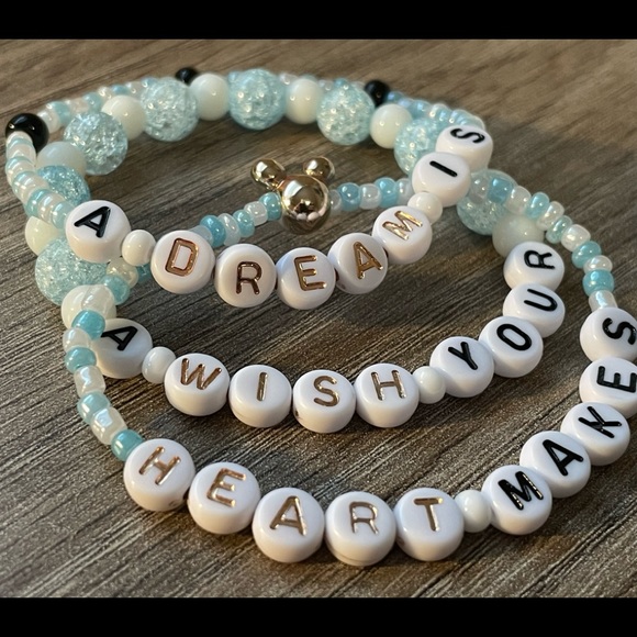 A Dream Is A Wish Your Heart Makes Disney Inspired Princess Theme Bracelets - Picture 2 of 6